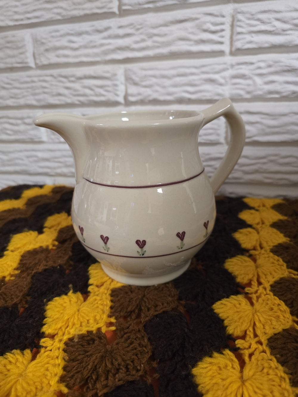 Hartstone Pottery 32 Oz Pitcher